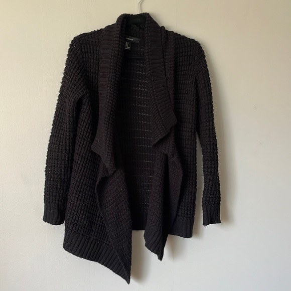 Black layering basic sweater from forever 21 size small - Picture 1 of 4